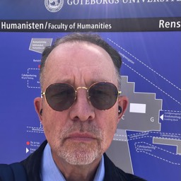 Prof. Gary R. Bunt, EASR 2024, set against the map of Gothenburg University.